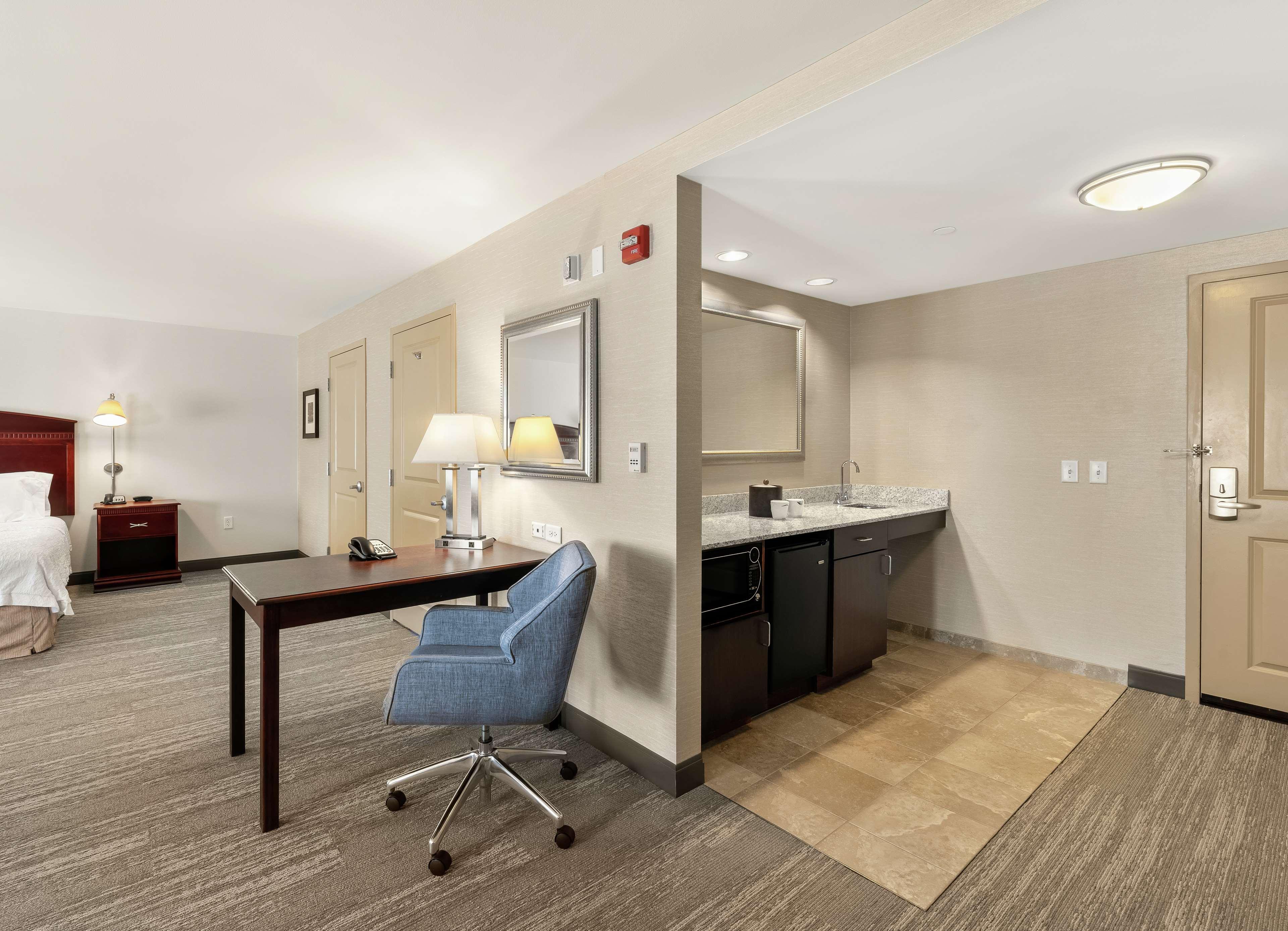 Hampton Inn Nashua Kültér fotó
