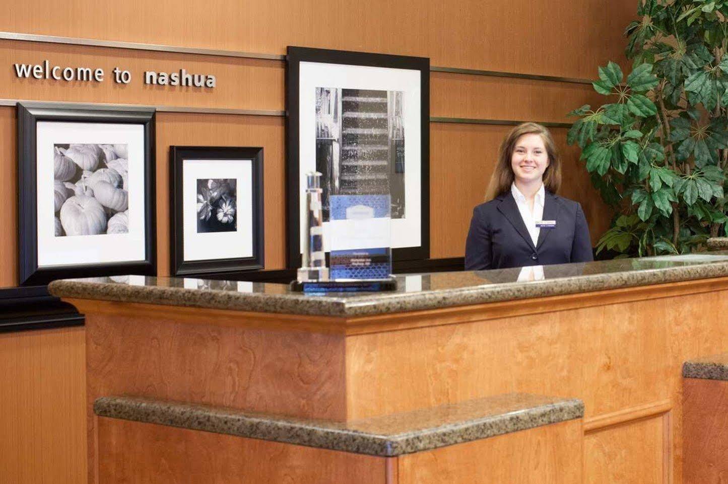 Hampton Inn Nashua Kültér fotó